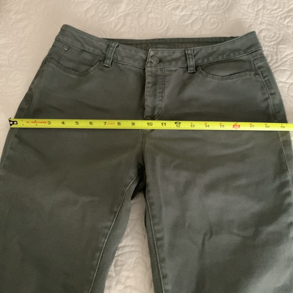 Talbots army green straight leg jeans size 8 - Picture 6 of 13